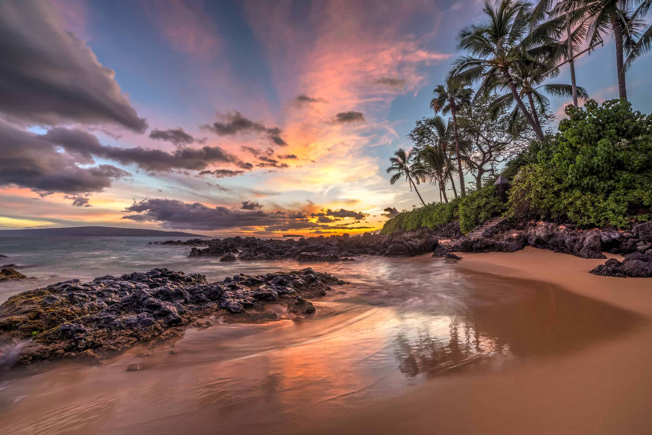 Maui sunset hawaii attractions baby family provider faqs rent become gear gift cards contact