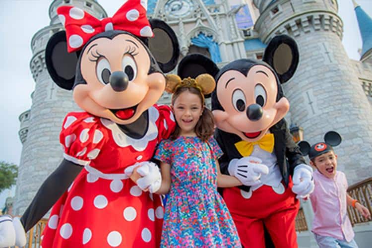 Tips For Meeting Characters At Disney