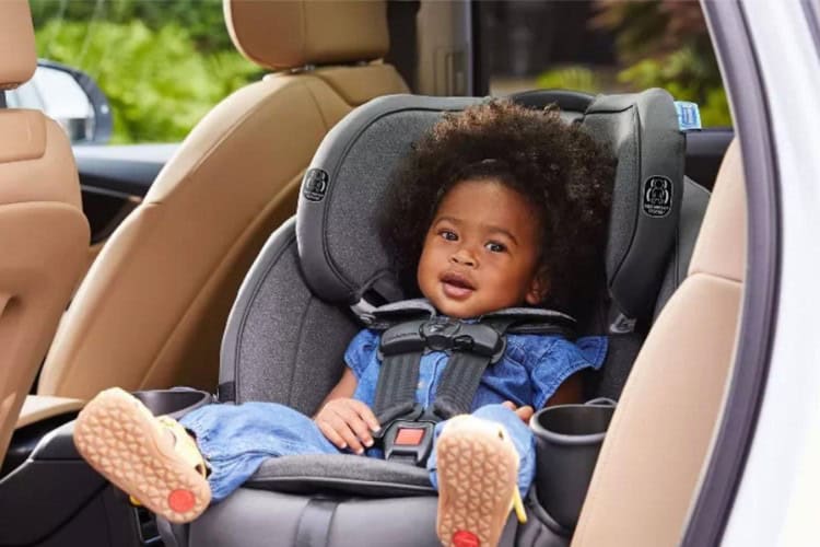 How To Choose The Best Rotating Car Seat For Your Family