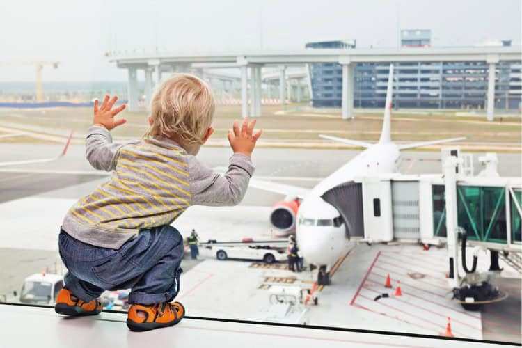 How To Manage Layovers With A Baby