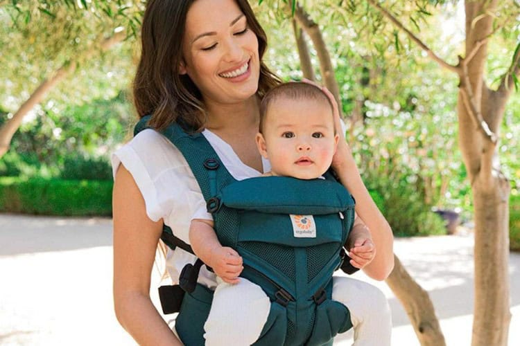 Benefits Of Baby Wearing