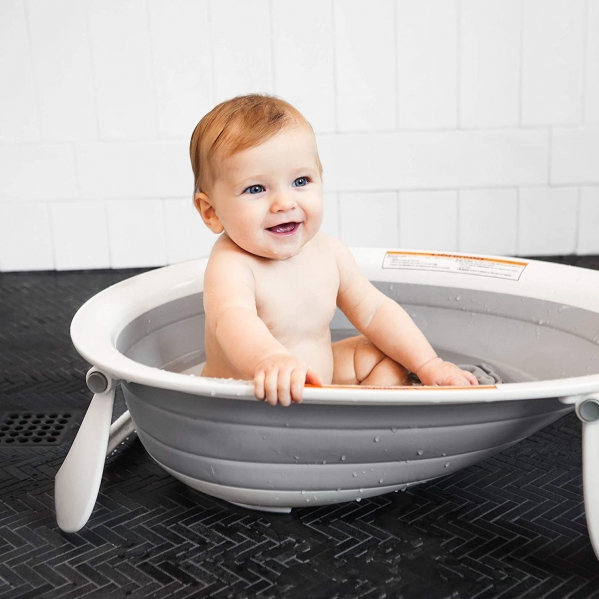 Rent Baby Gear INCLUDING Essentials - Baby tub Boon Naked Collapsible tub