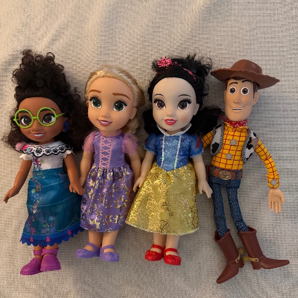 Disney Encanto Mirabel - 14 Inch Articulated Fashion Doll with Glasses & Shoes
