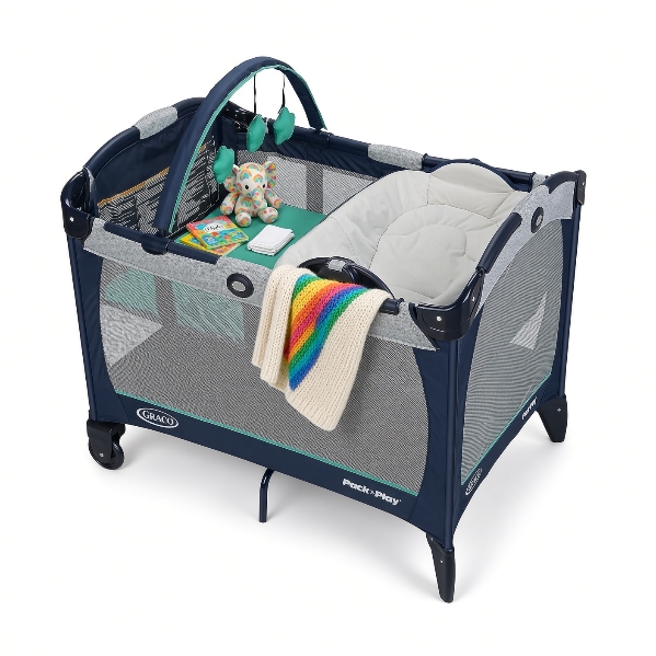 Graco Pack 'n Play Playard with Reversible Seat & Changer LX