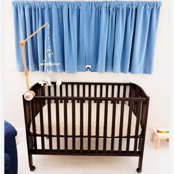 Dream On Me Quinn Full Size Folding Crib