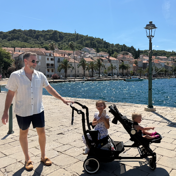 Austlen Entourage 2022 Double Stroller in Black (Also Available in Navy)