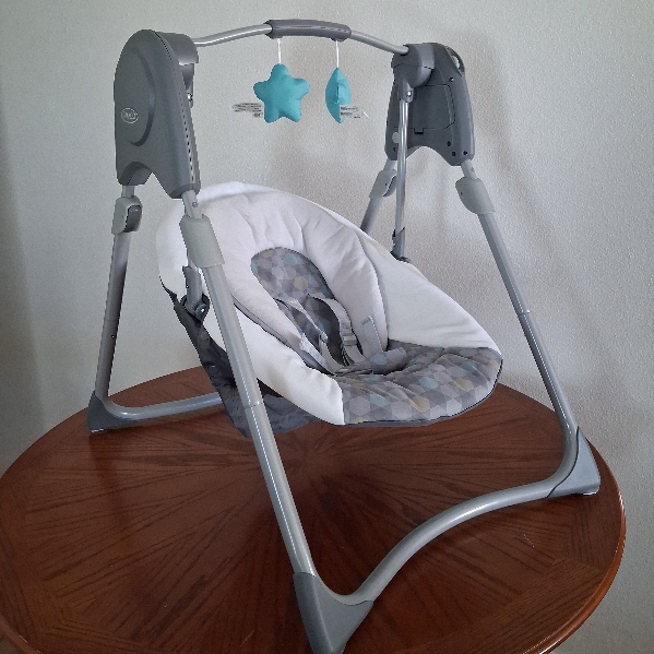 Graco® Slim Spaces™ Compact Baby Swing